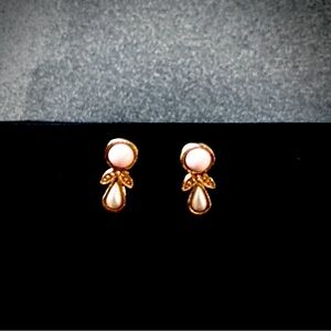 1928 Vintage Gold earrings featuring a small pink stone and faux pearl bead.